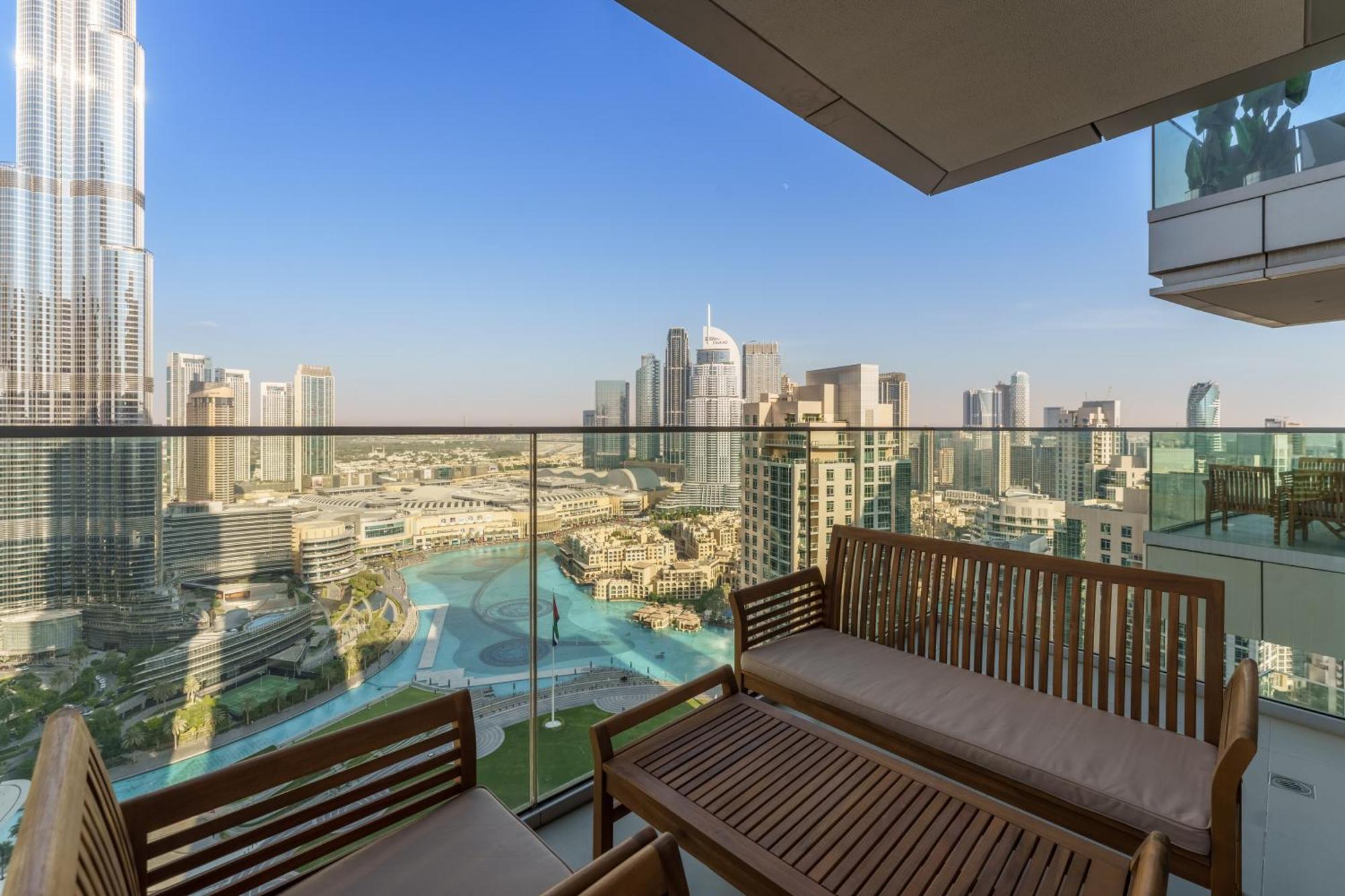 Maison Privee - Ultimate Living With Front-Row Views Of Burj Khalifa & Dubai Fountains Dış mekan fotoğraf